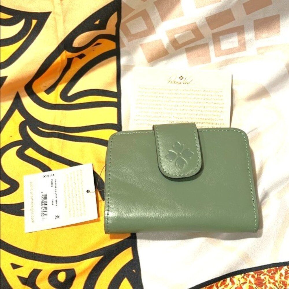 Patricia Nash Sage Distressed Vintage Leather Iberia Wallet -NWT